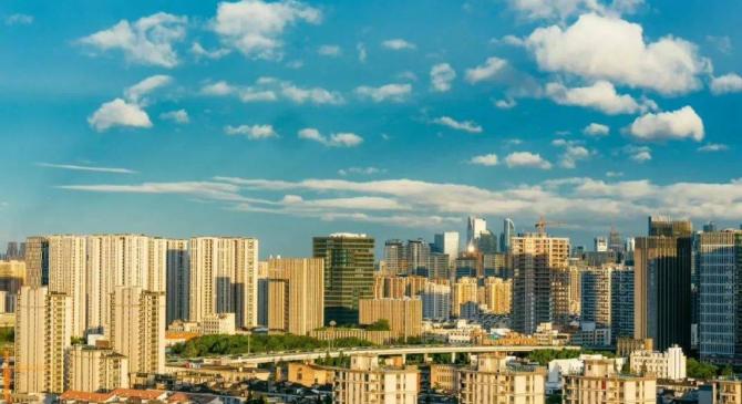 今天杭州有(yǒu)点“反常”？最新消(xiāo)息(xī)：後(hòu)面还要跌(diē)！