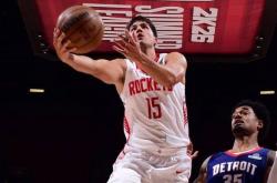 足球彩票-NBA夏联：謝(xiè)泼德18分4断6失误领一级恶犯火箭负活塞吞(tūn)两连败