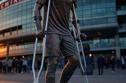 足彩NBA-今日趣图：热刺体检室下一站——阿森(sēn)纳训练基地