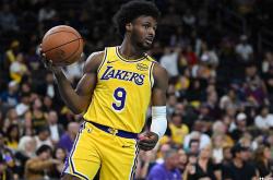 足彩网首页-湖(hú)人佈(bù)朗尼·詹(zhān)姆斯谈与勒(lēi)佈(bù)朗·詹(zhān)姆斯的历史性時(shí)刻