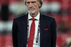 足球彩票-曼(màn)联颜面何在？青训教练洗装备、青训球(qiú)员借装备