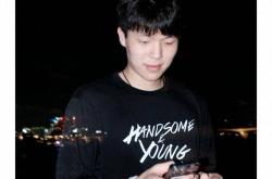 中国球员杨瀚森结束休假，返美备战NBA新秀赛季