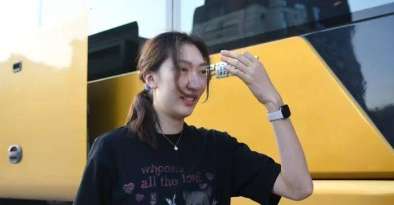 今天早上，女篮有喜讯，宫鲁鸣、李梦、韩旭最新消息