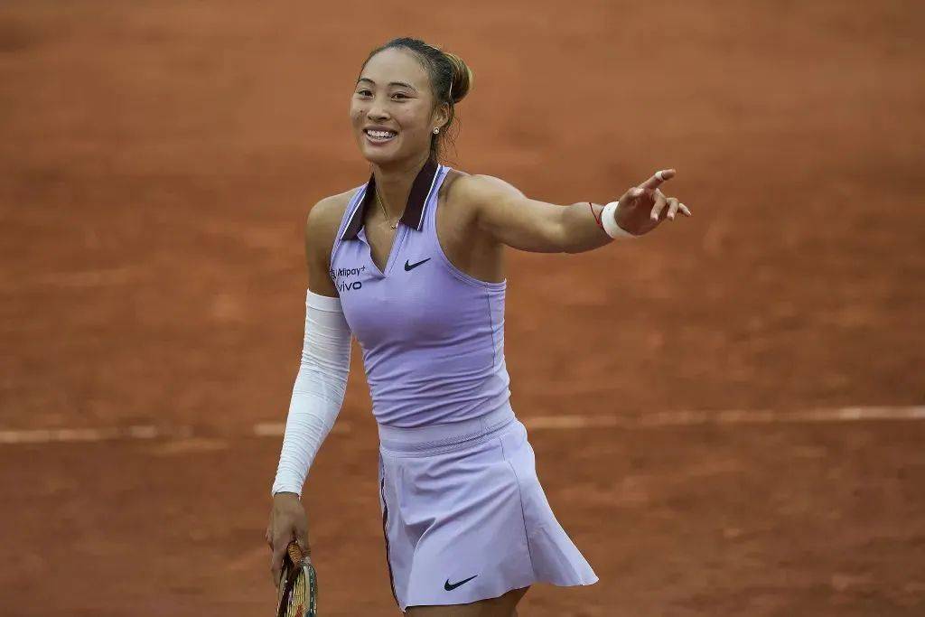 郑钦文在社交媒体宣布