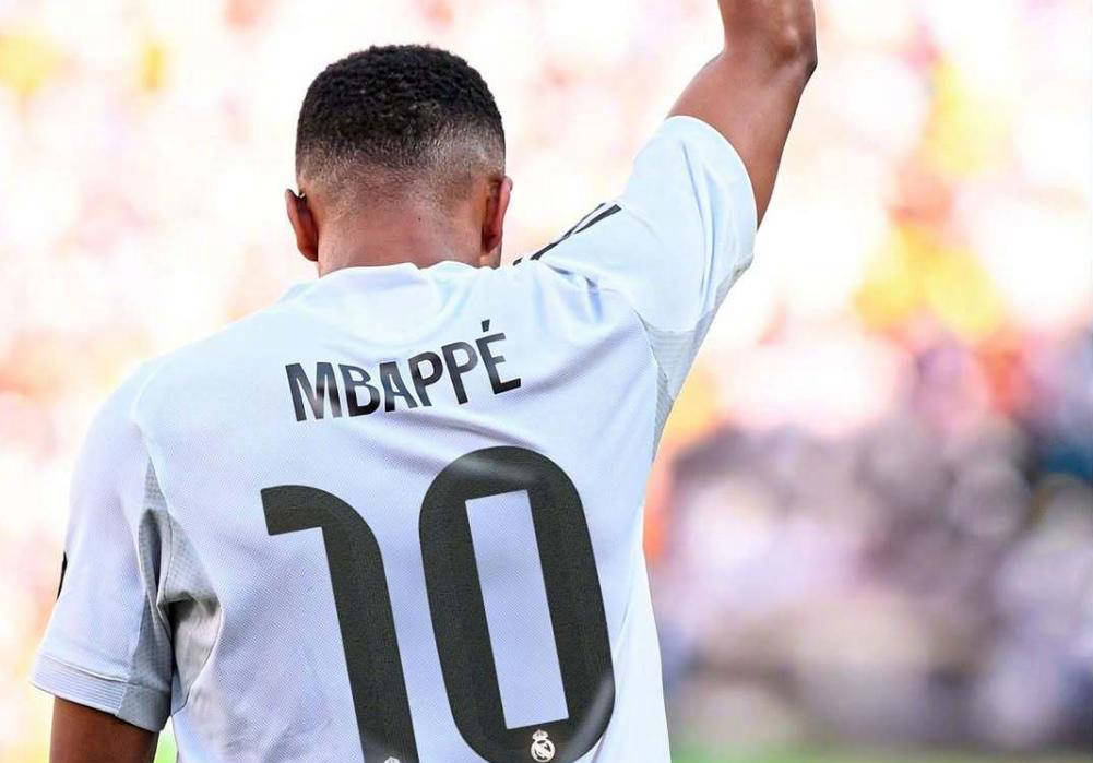 姆巴佩的位置困境与踢法优势