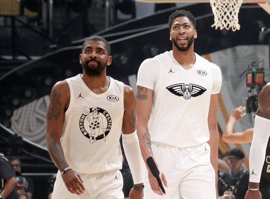 今日！CCTV5直播足球之夜，国足与女足东亚杯总结，腾讯转播NBA