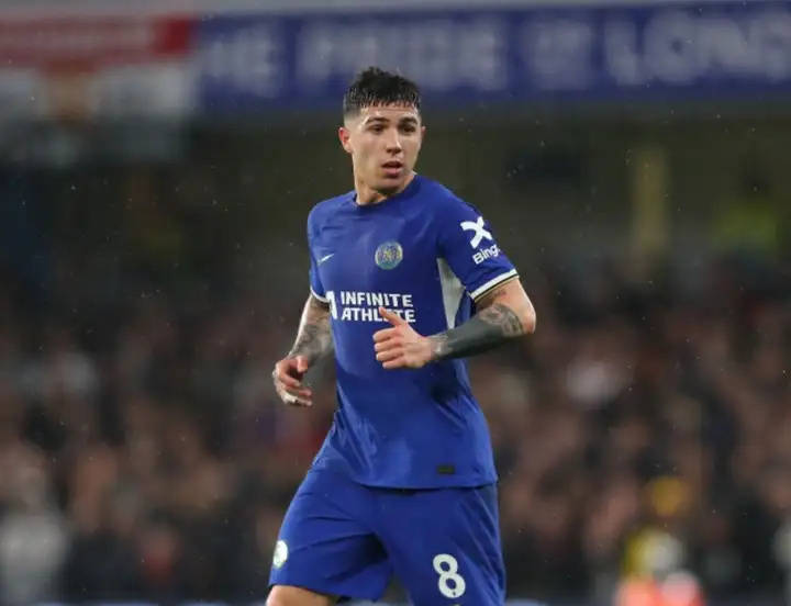 为什么世界足坛会出现球员身价虚高的现象?