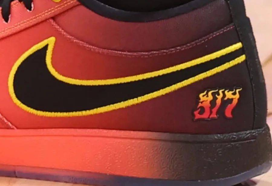 秒杀 NBA?「WNBA 全明星」上脚合集出炉!