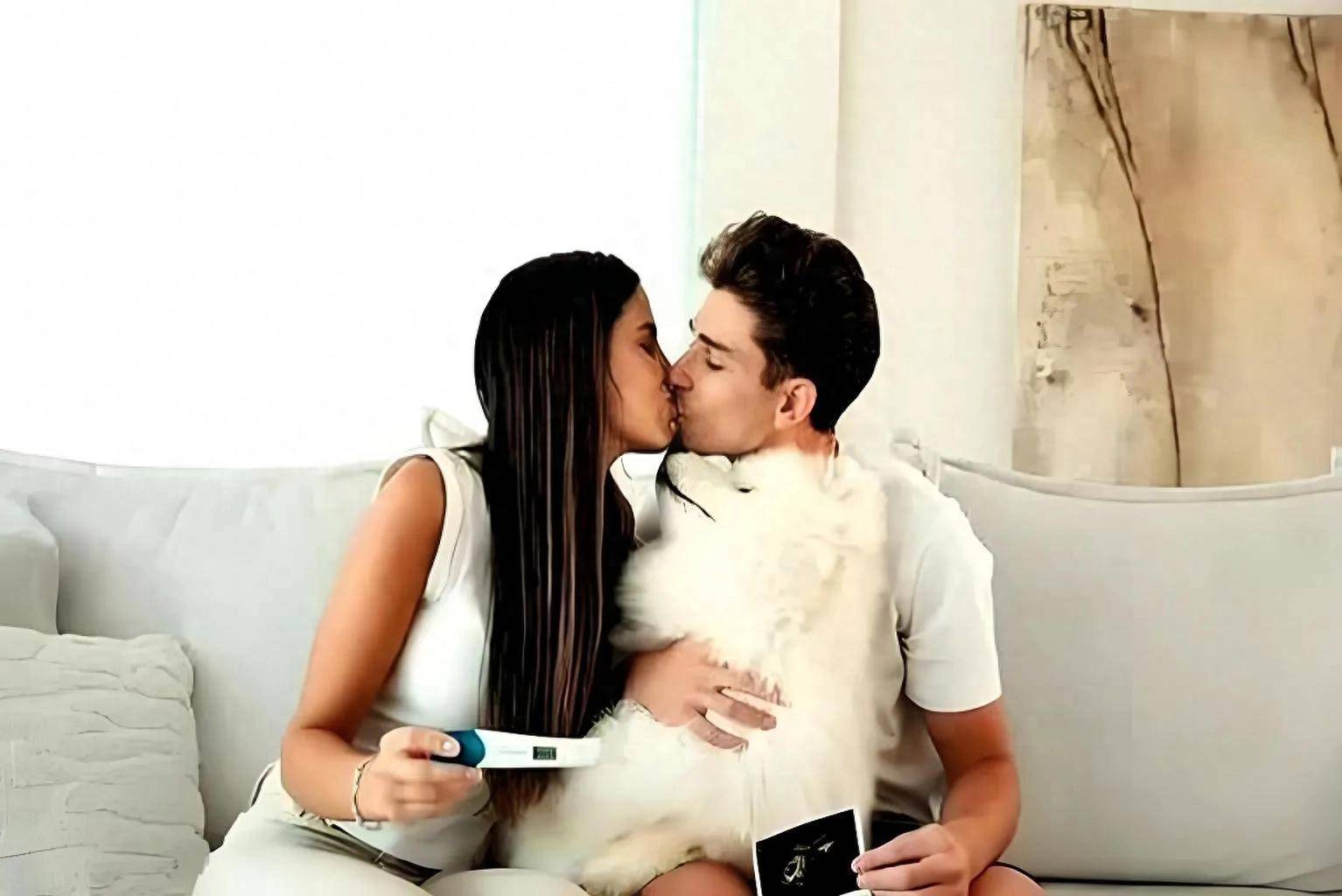 有活！阿尔瓦雷斯晒视频，射入点球宣布女友怀孕将生儿子