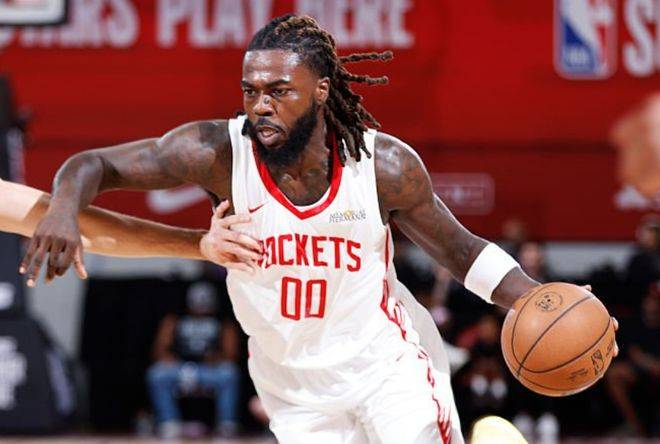 NBA夏联：谢泼德18分4断6失误领一级恶犯火箭负活塞吞两连败