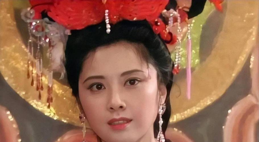 朱琳算不算顶级美女？对比赵丽颖后，答案自见分晓。