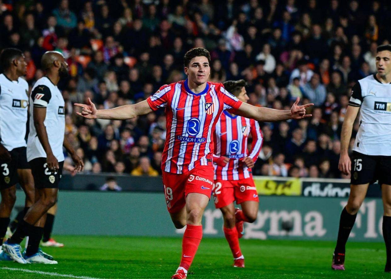 夏季转会窗正式关闭!罗马诺确认,巴黎补强,纽卡曼联抢人