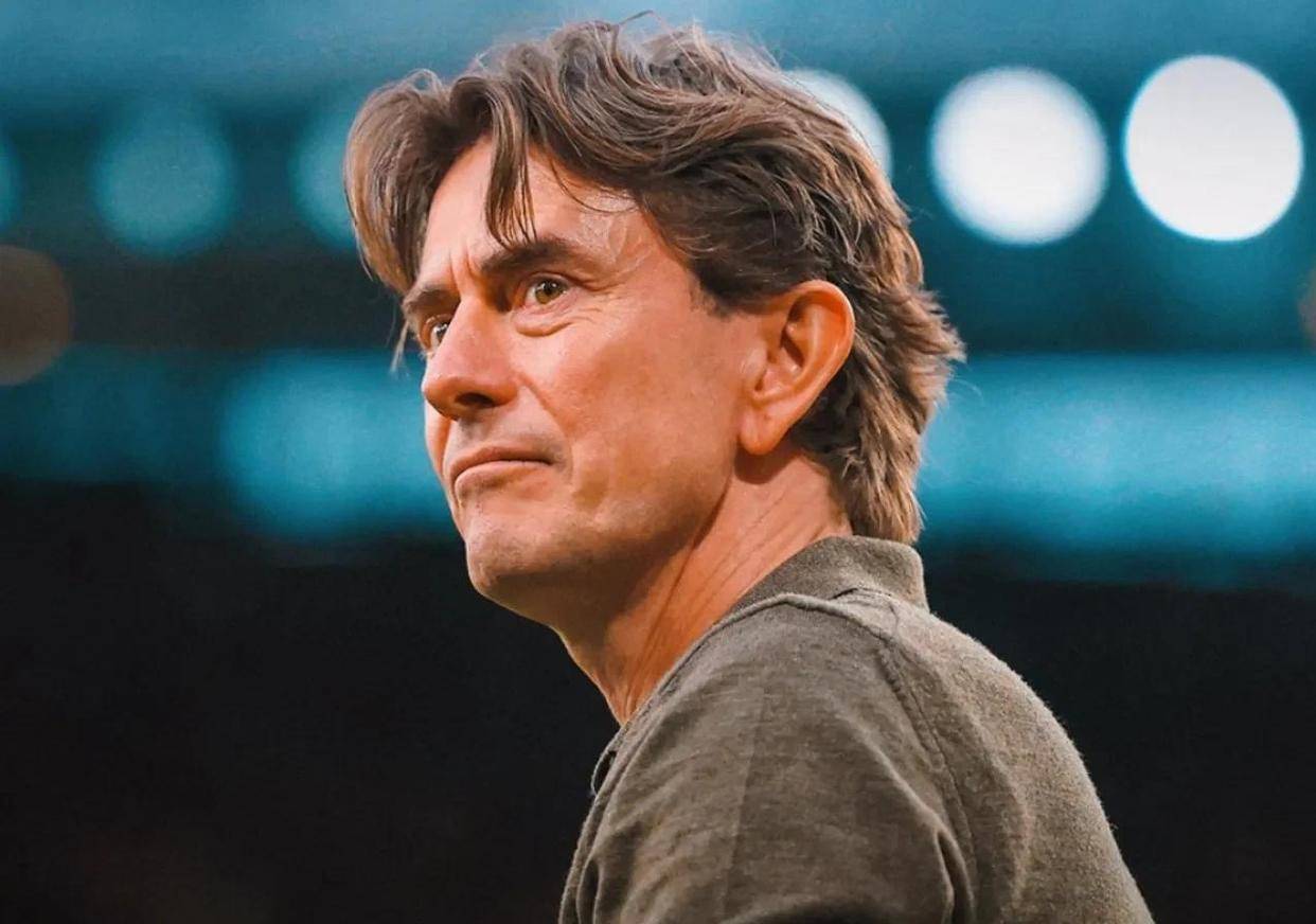 夏季转会窗正式关闭!罗马诺确认,巴黎补强,纽卡曼联抢人