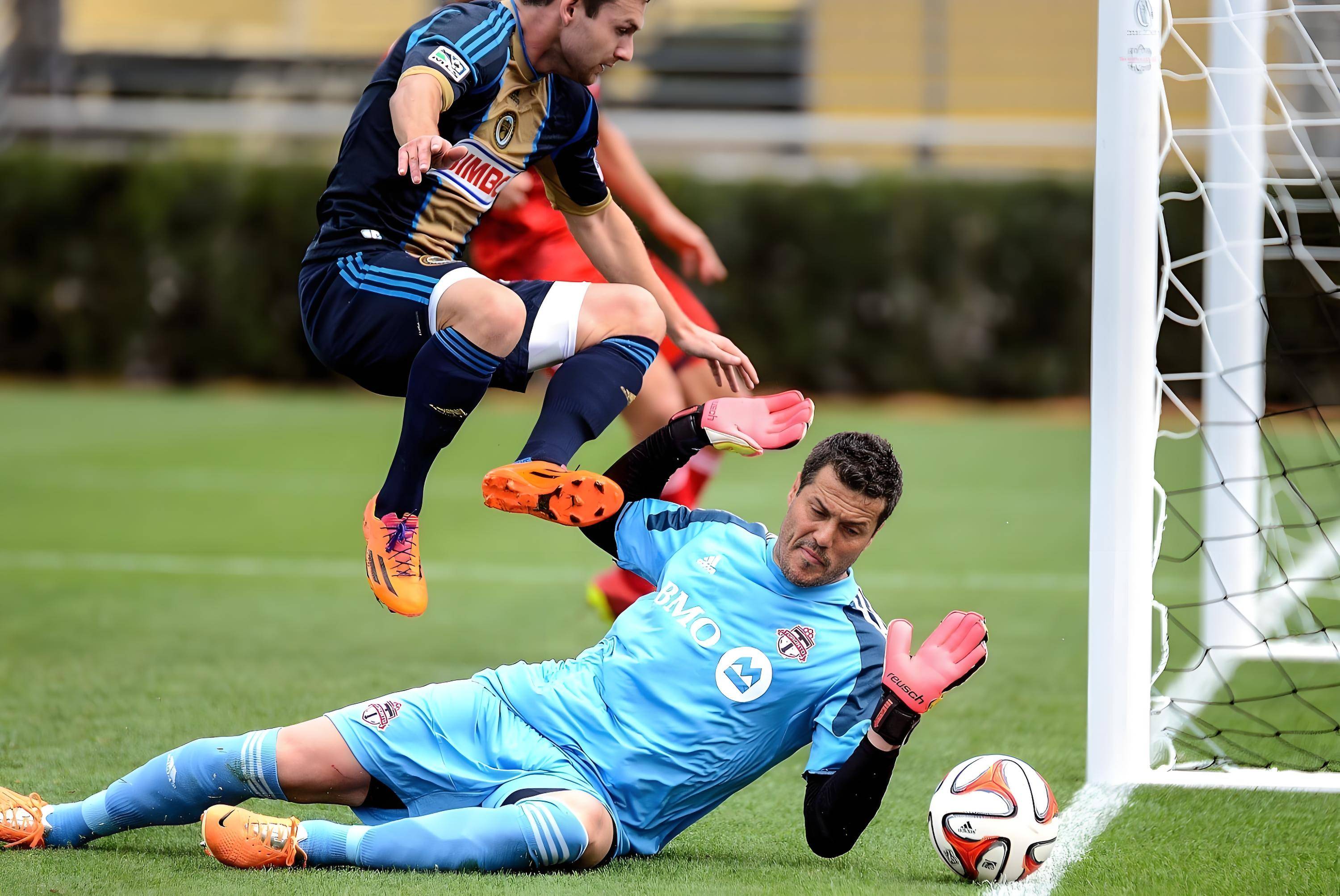 阿尔特塔控球体系驱动阿森纳夺冠野心：战术革新与阵容升级的双重突破