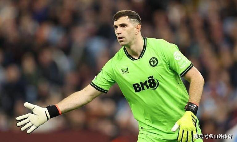 1500万欧！埃德森转会曼城瞄准多纳鲁马，阿森纳球迷质疑阿尔特塔战术