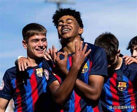 金球奖提名名单公布:七名巴塞罗那和皇家马德里球员入选