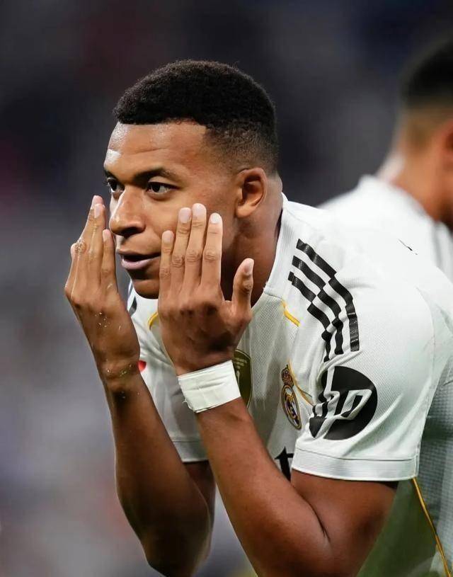 １－０！８．６亿皇马险胜奥萨苏纳，姆巴佩造点＋破门，竟有３处