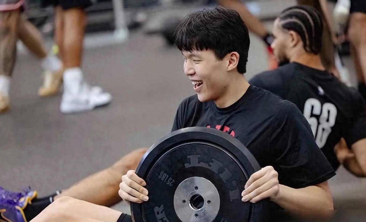 央视直播NBA夏季联赛:开拓者对阵勇士,杨瀚森首秀!