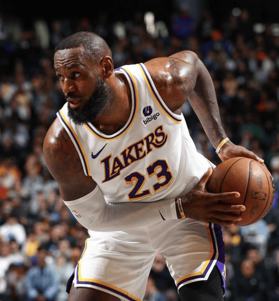 湖人第一！赛程公布后，詹姆斯苦练三分球...