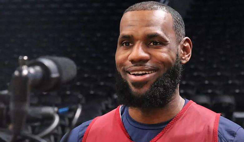 詹姆斯巧妙操控复出时机,湖人赛程曝光引发猜测