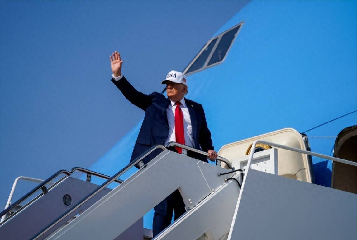 特朗普亚洲之行即将启程，美媒突然爆料：总统准备对中国启动调查