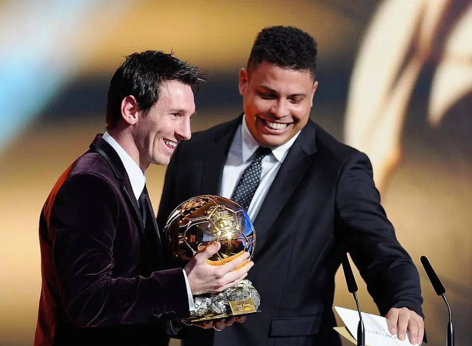 两人同样高产 为何梅西金球碾压姆巴佩？姆巴佩在俱乐部遭遇挑战？